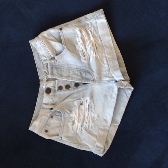 Tobi Jean Shorts - Picture 1 of 7